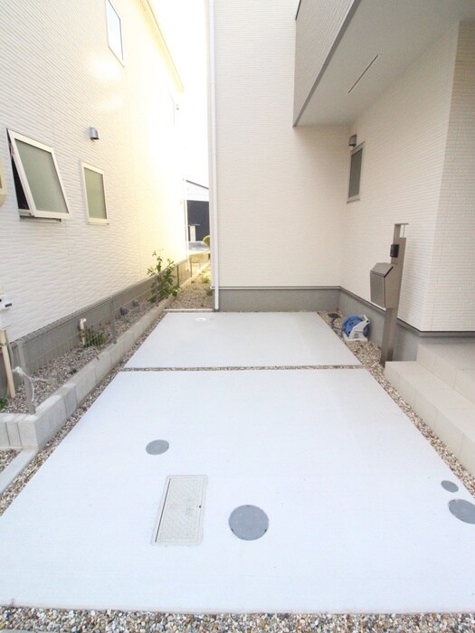 宿跡町戸建Westの物件外観写真