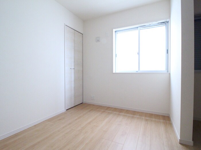 宿跡町戸建Westの物件内観写真