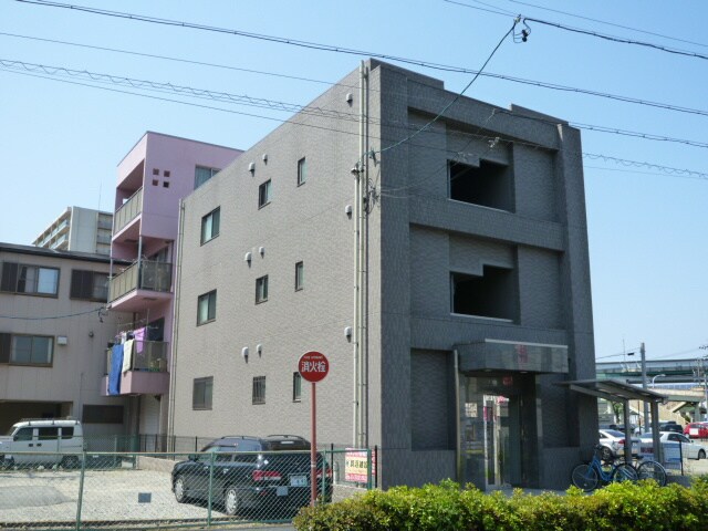 ルーセントハウス・Ｍの物件外観写真