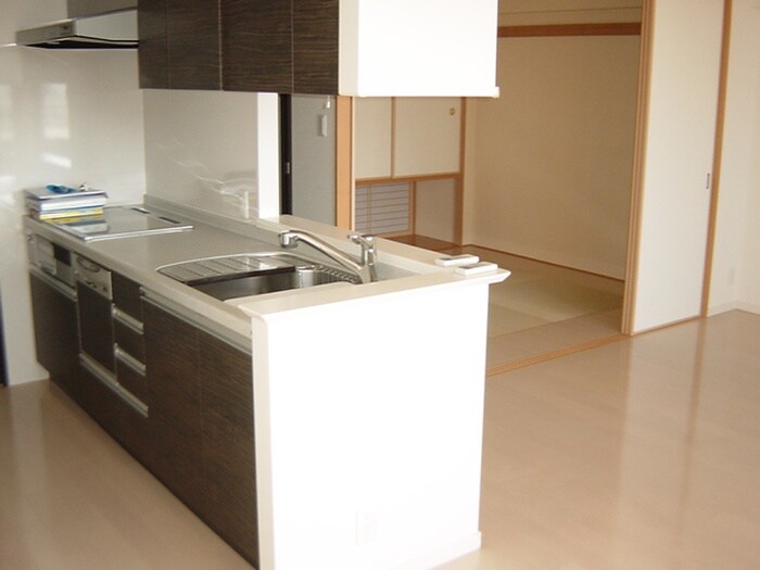 ベレ－サ鶴舞公園の物件内観写真