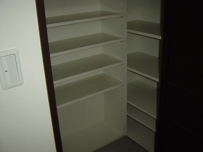 ベレ－サ鶴舞公園の物件内観写真