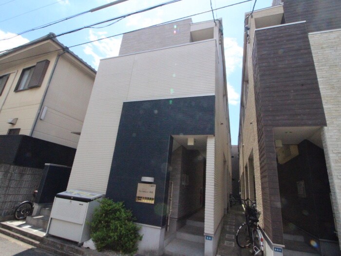 Ｃａｔｈｂｈａｒｒ　車道の物件外観写真