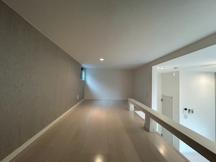 Ｃａｔｈｂｈａｒｒ　車道の物件内観写真