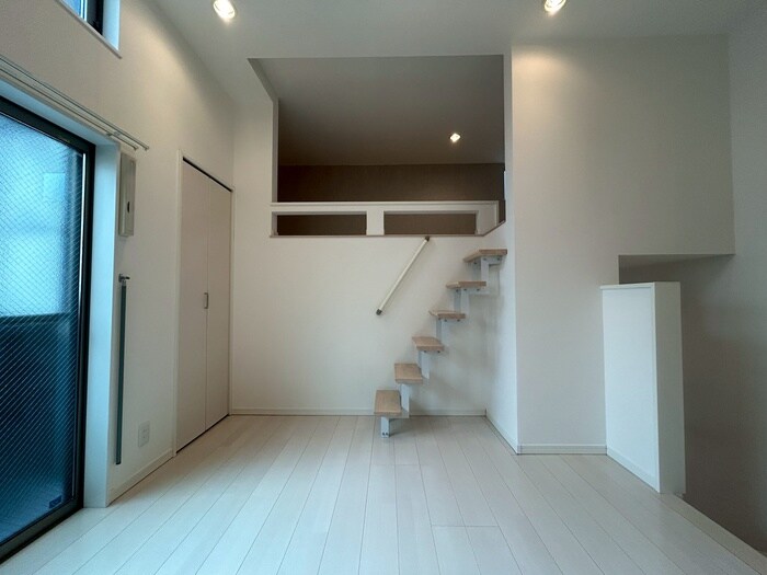 Ｃａｔｈｂｈａｒｒ　車道の物件内観写真