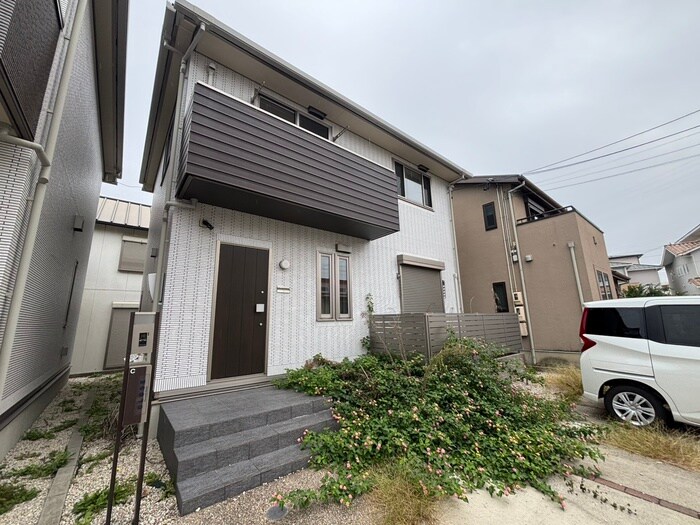 エルメゾン安城Cの物件外観写真