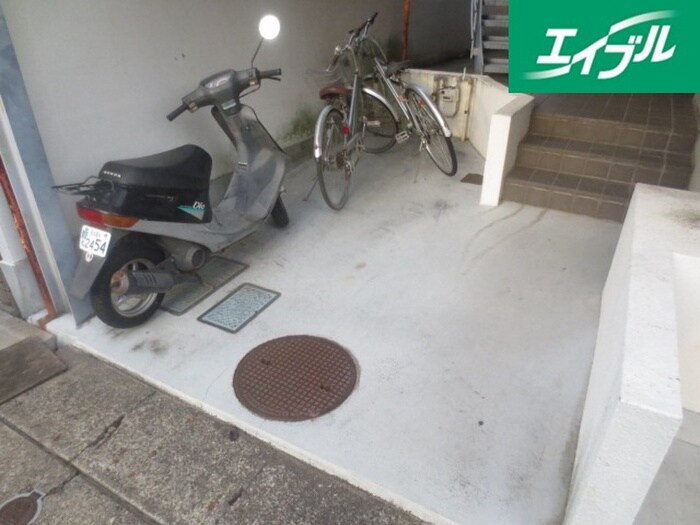 アルファ野並の物件外観写真