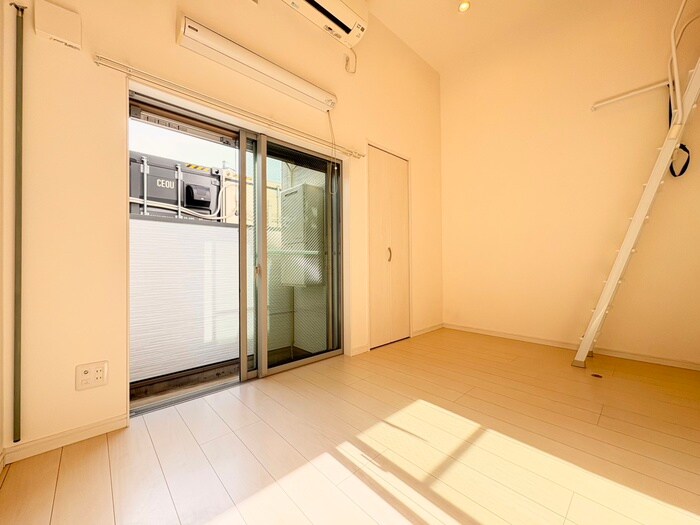 レインボーティアラの物件内観写真