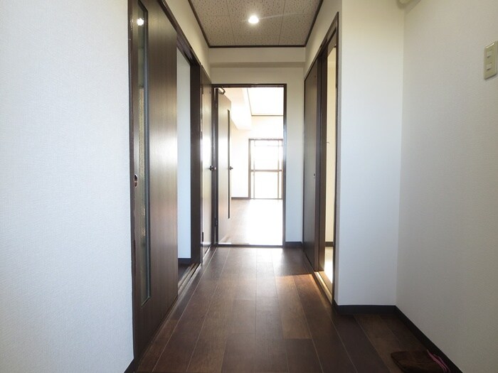 ハイライズ 鴨田の物件内観写真