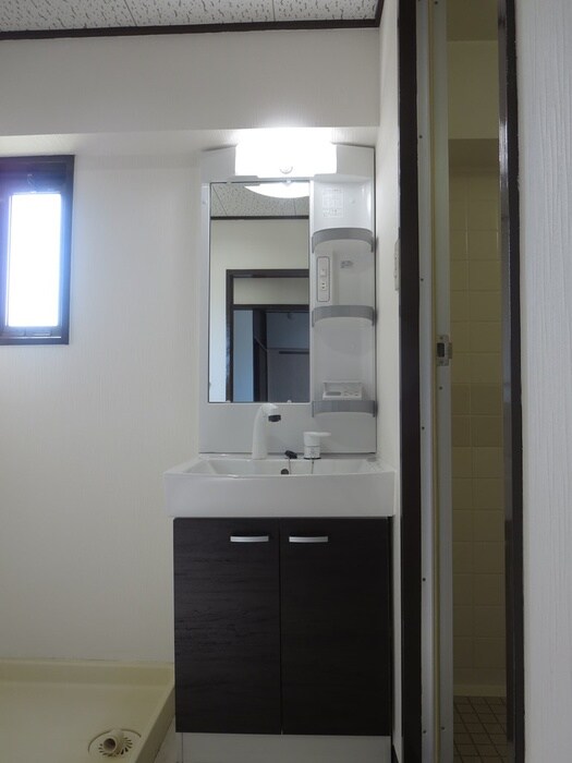 ハイライズ 鴨田の物件内観写真