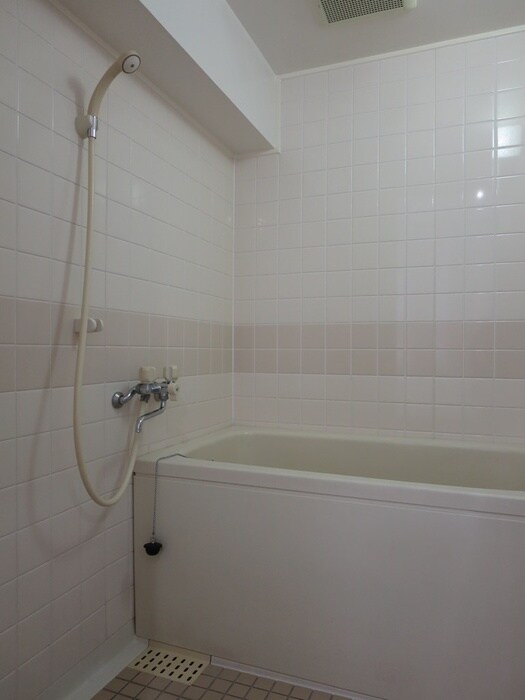 ハイライズ 鴨田の物件内観写真