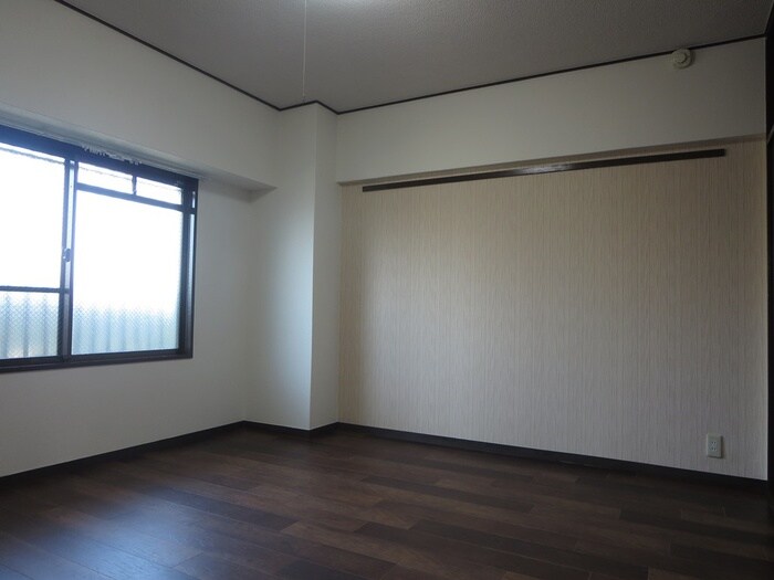 ハイライズ 鴨田の物件内観写真