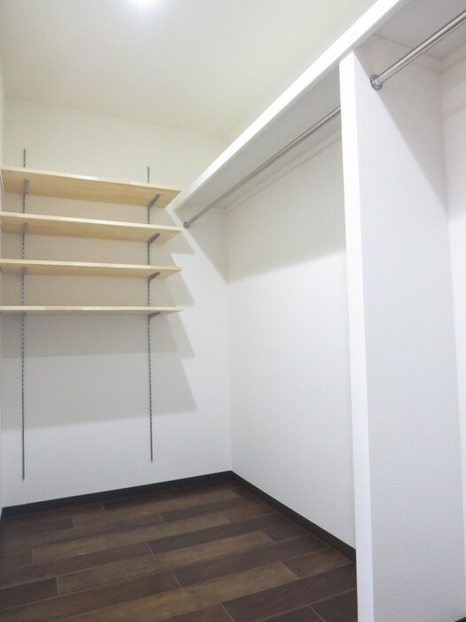 ハイライズ 鴨田の物件内観写真