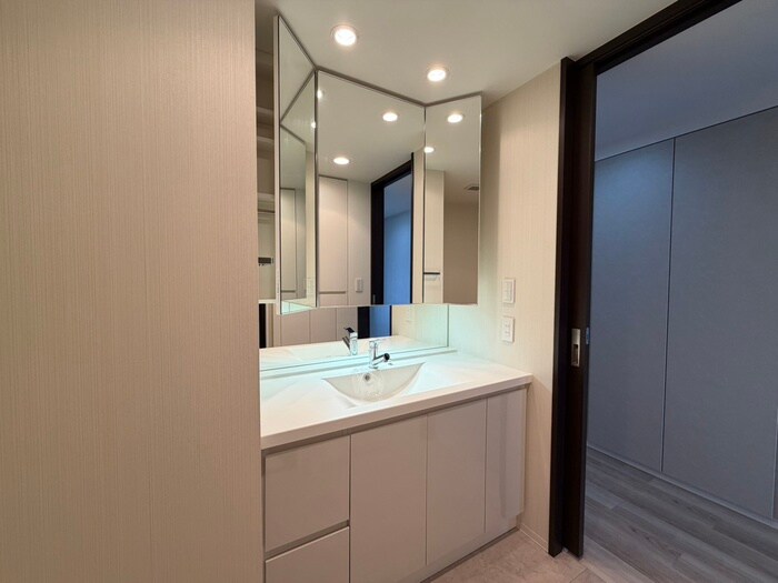 パークホームズ白壁四丁目(1402)の物件内観写真