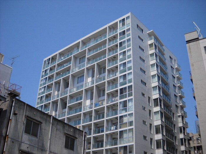 カスタリア伏見の物件外観写真