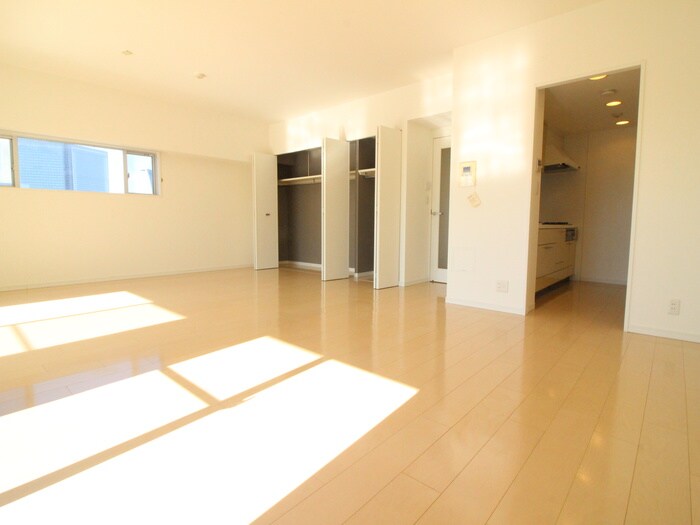 カスタリア伏見の物件内観写真