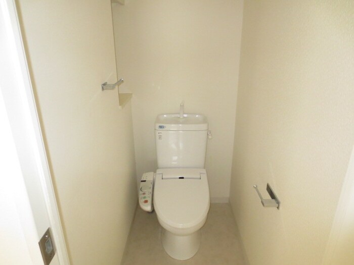 カスタリア伏見の物件内観写真