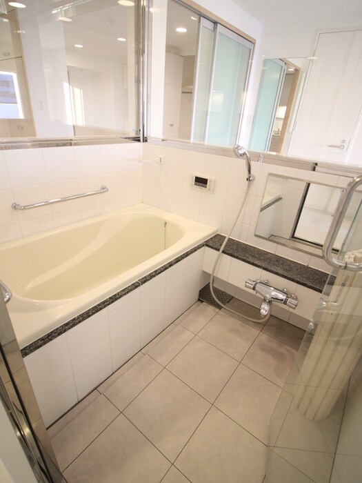 カスタリア伏見の物件内観写真