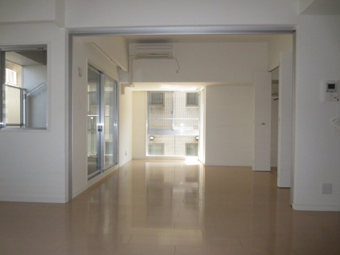 カスタリア伏見の物件内観写真