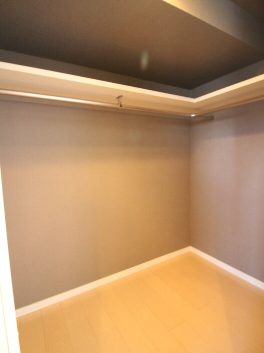 カスタリア伏見の物件内観写真