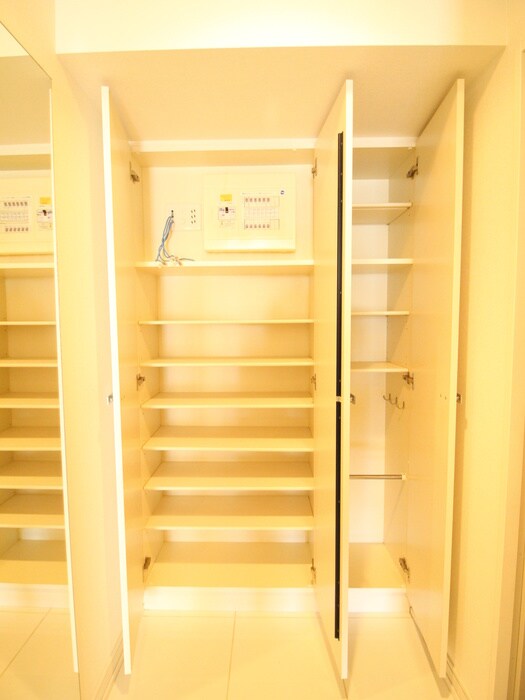 カスタリア伏見の物件内観写真