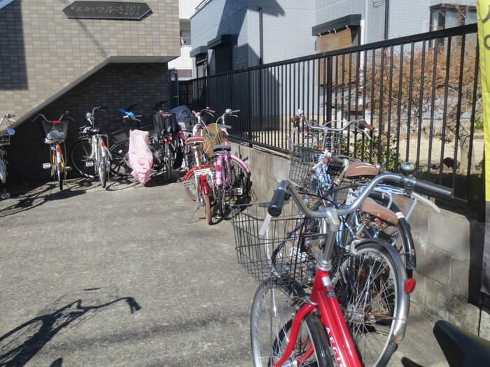 ドエルマルモ１０１の物件外観写真