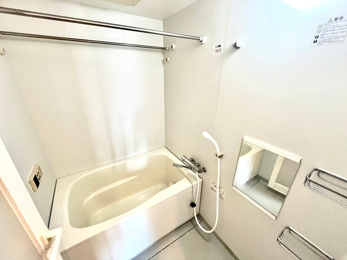 フィオ－レレジデンスの物件内観写真