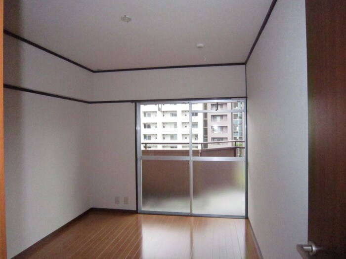 ファンシービル岩間の物件内観写真