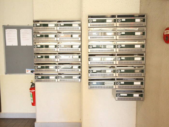 ファンシービル岩間の物件外観写真