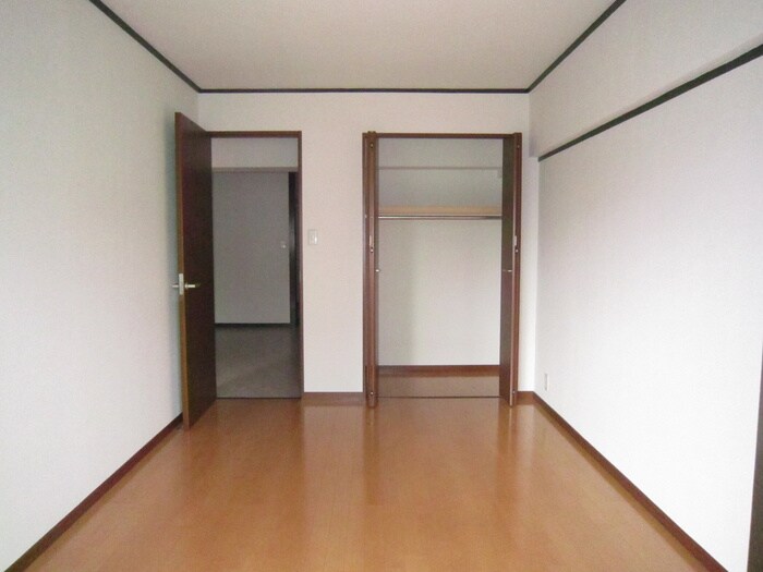 ファンシービル岩間の物件内観写真