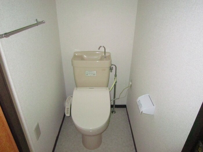 ファンシービル岩間の物件内観写真