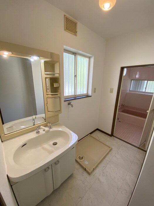 広眺ヶ丘貸家の物件内観写真