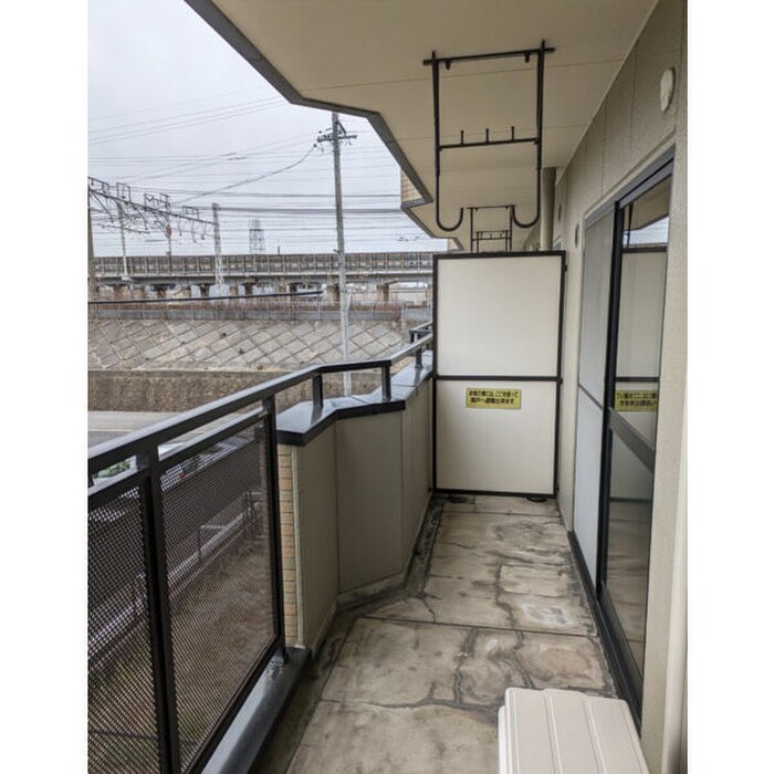 フロ－ラ日の出の物件内観写真