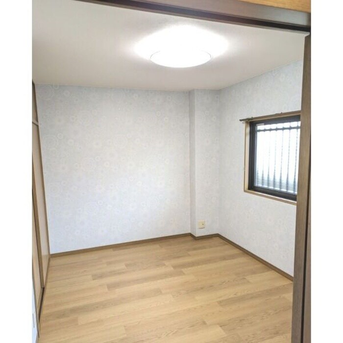 フロ－ラ日の出の物件内観写真