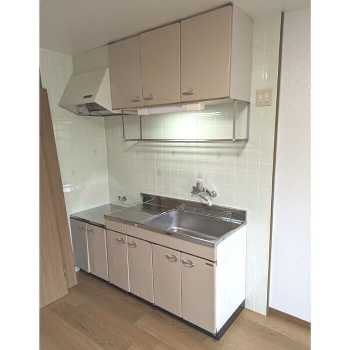 フロ－ラ日の出の物件内観写真