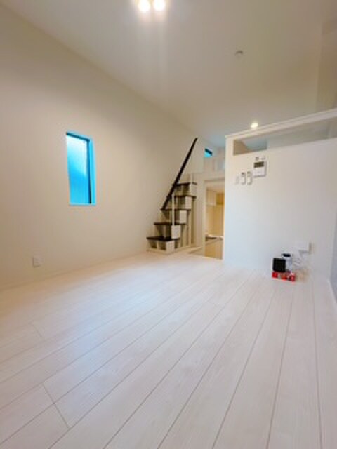 Ellery Moriyamaの物件内観写真