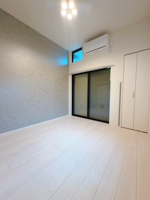 Ellery Moriyamaの物件内観写真