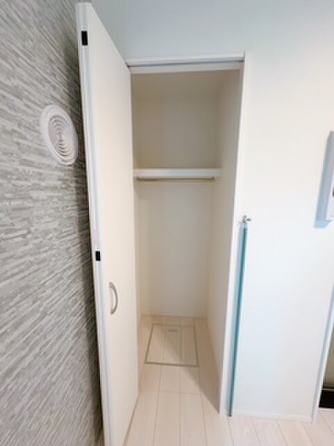 Ellery Moriyamaの物件内観写真