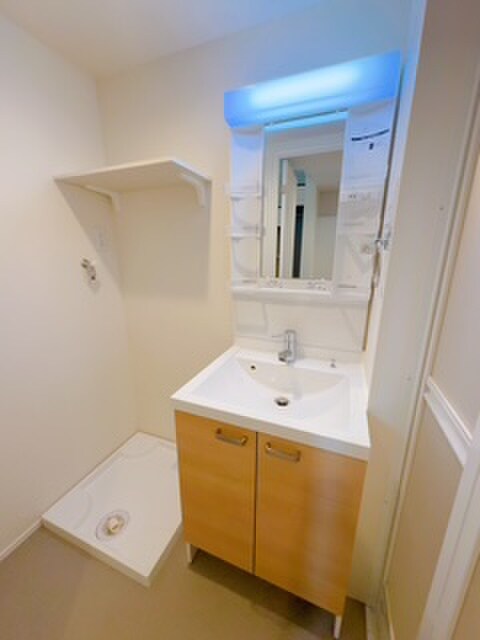 Ellery Moriyamaの物件内観写真