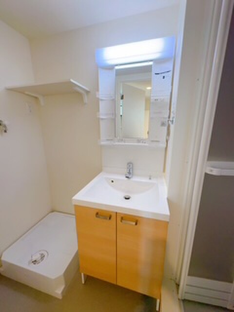 Ellery Moriyamaの物件内観写真