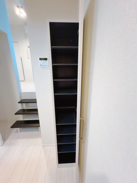 Ellery Moriyamaの物件内観写真