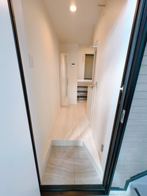 Ellery Moriyamaの物件内観写真