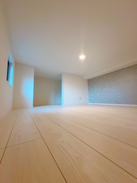 Ellery Moriyamaの物件内観写真