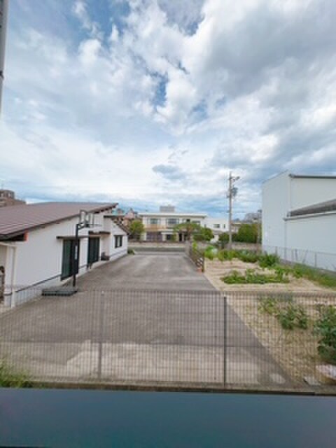 Ellery Moriyamaの物件内観写真