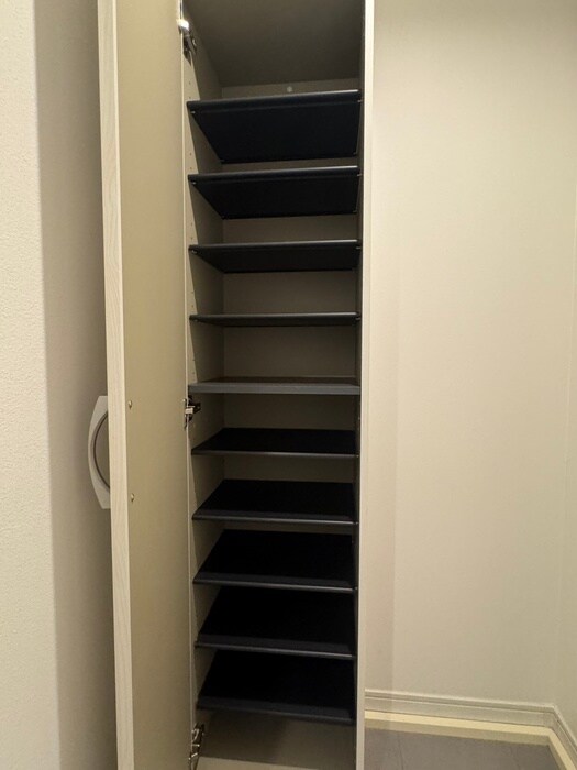 LIANGE 栄生の物件内観写真