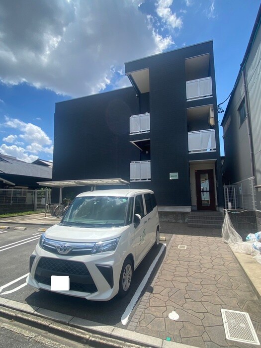 グラディオ岩塚の物件外観写真