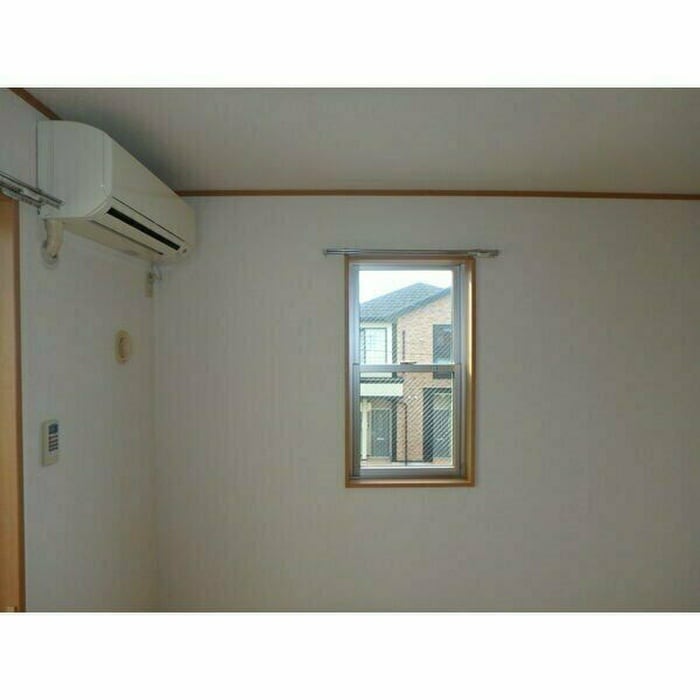 エクセラン柏森の物件内観写真