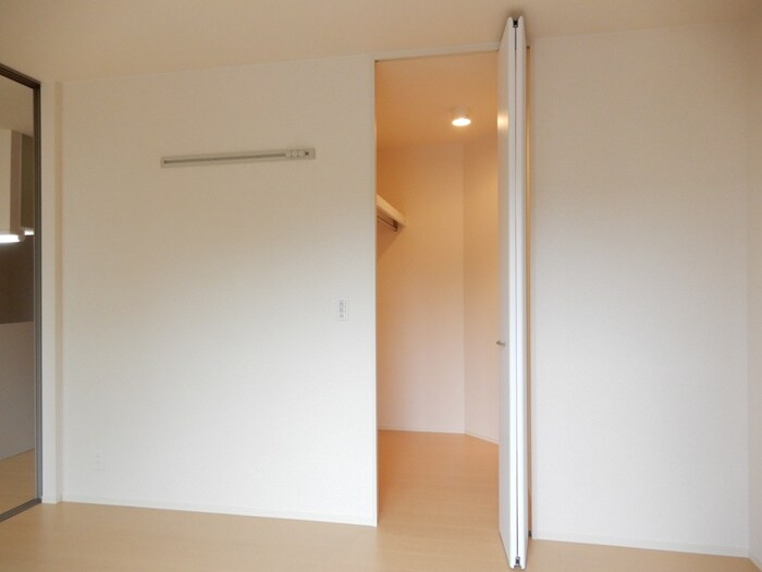 リヴァーレの物件内観写真