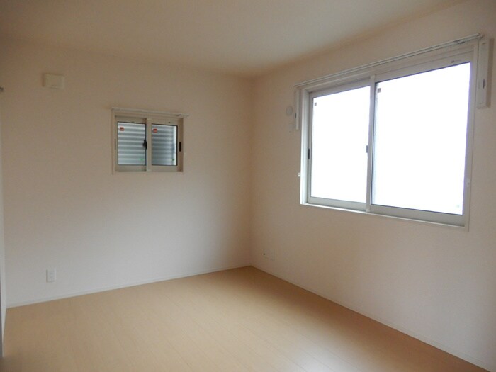 リヴァーレの物件内観写真