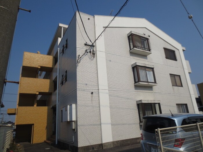 ホワイトウィング大野の物件外観写真