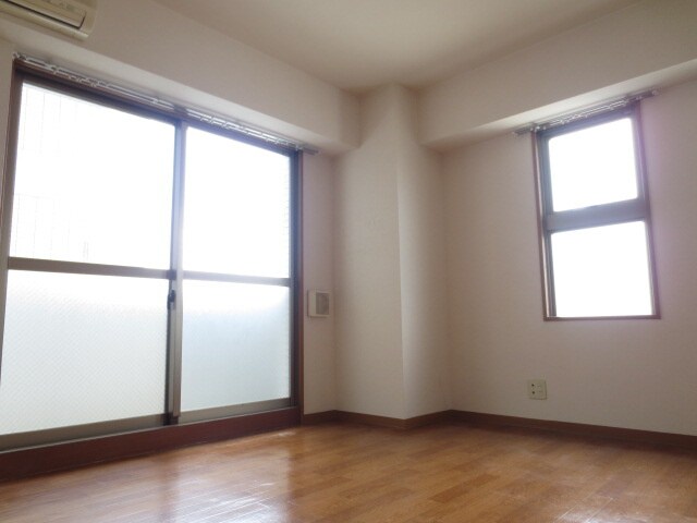 パークアベニュー東山の物件内観写真